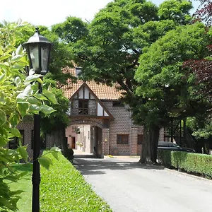 Le Domaine Des Cigognes Hotel